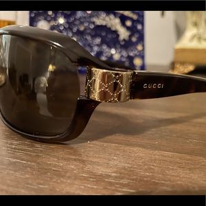 Gucci Singlasses